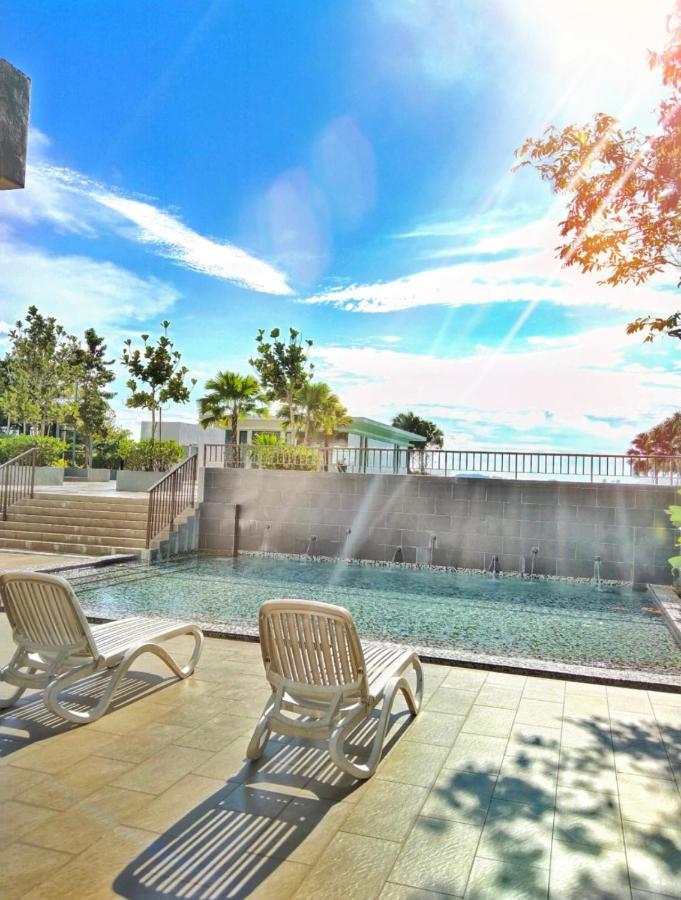 Mmg D'Tiara Homestay กาจัง ภายนอก รูปภาพ