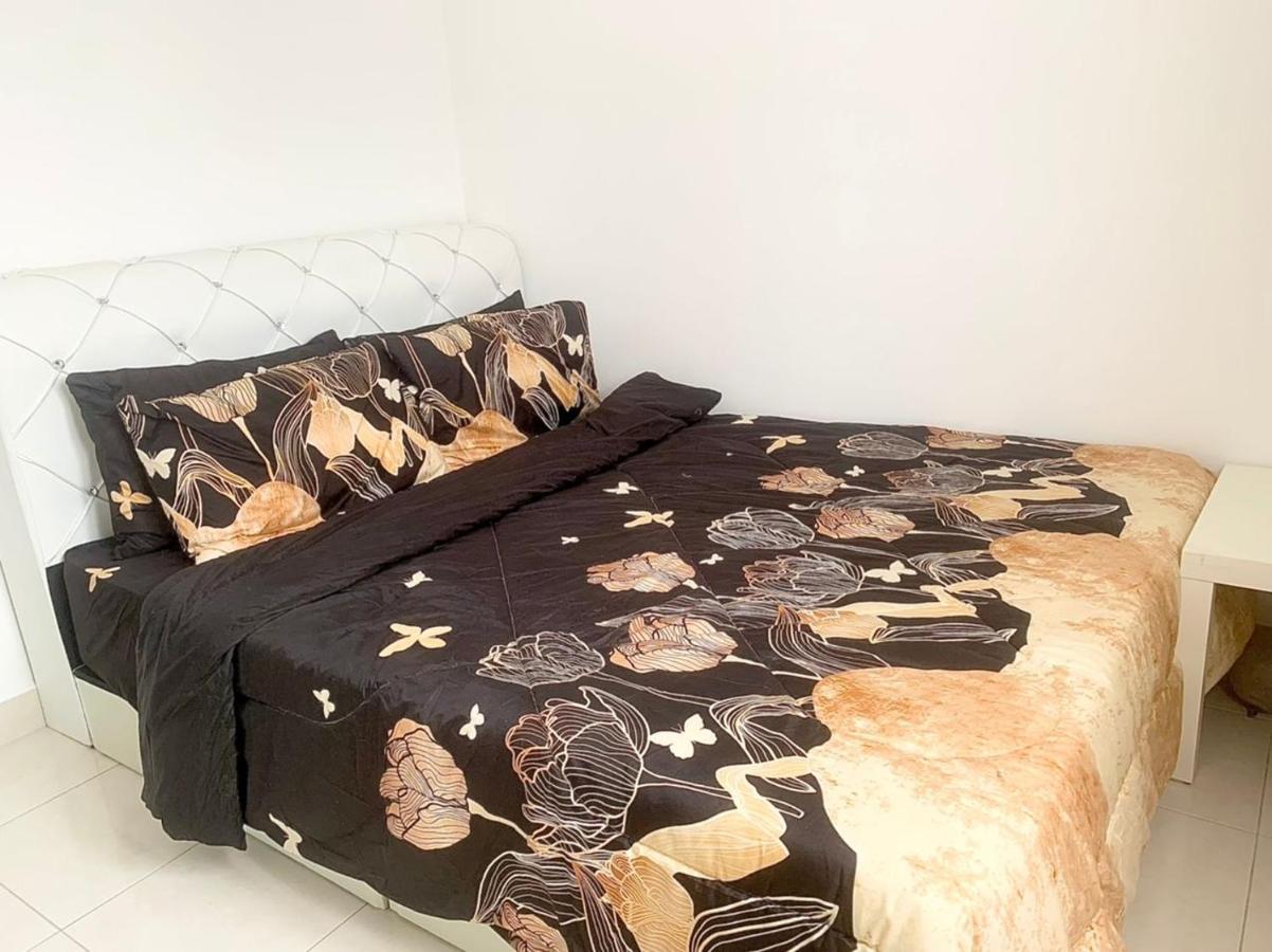 Mmg D'Tiara Homestay กาจัง ภายนอก รูปภาพ